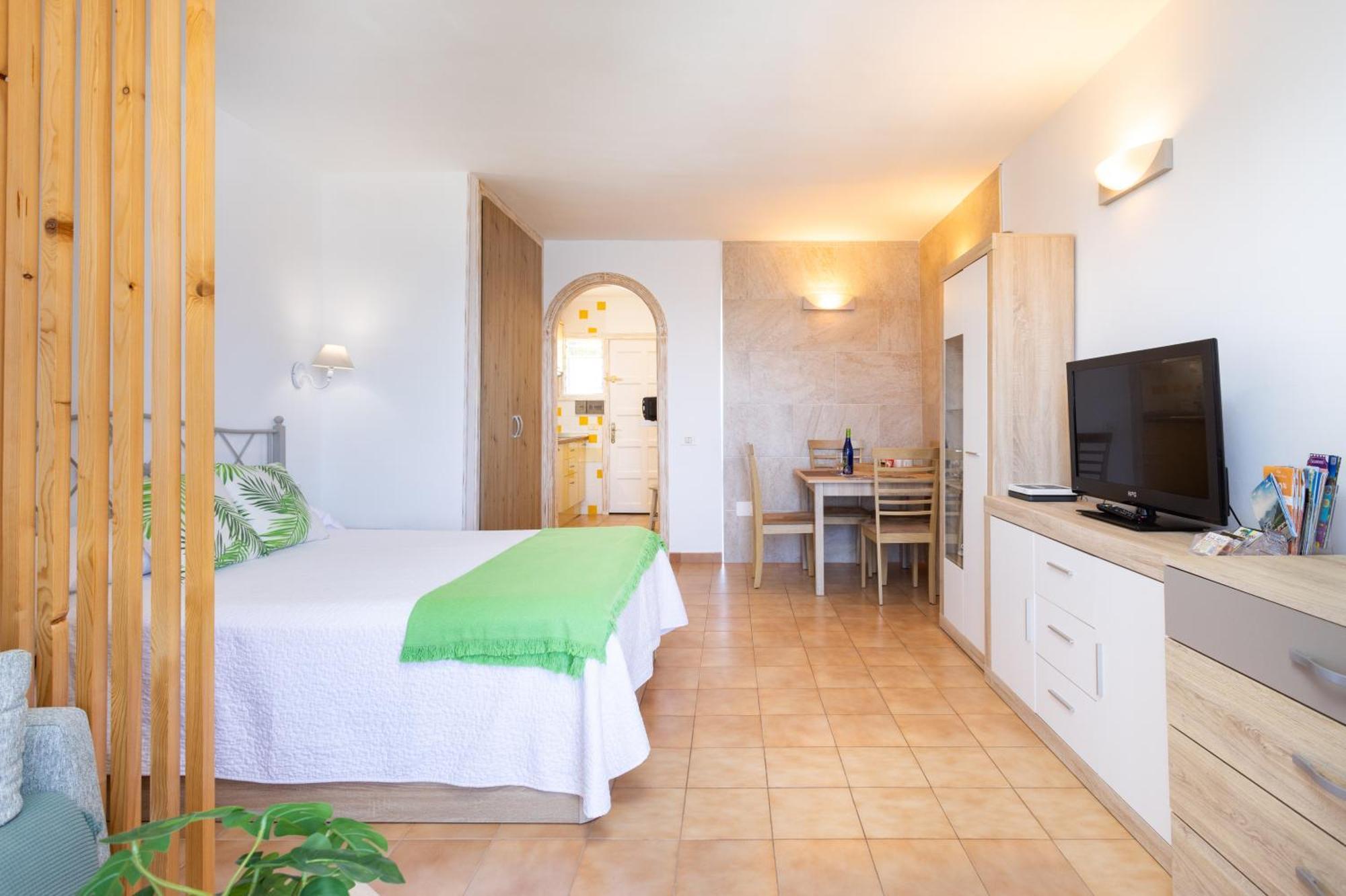 Cozy Seafront Studio With Balcony & Ocean Views San Marcos  المظهر الخارجي الصورة