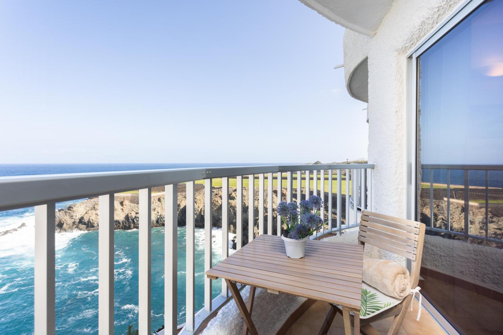 Cozy Seafront Studio With Balcony & Ocean Views San Marcos  المظهر الخارجي الصورة